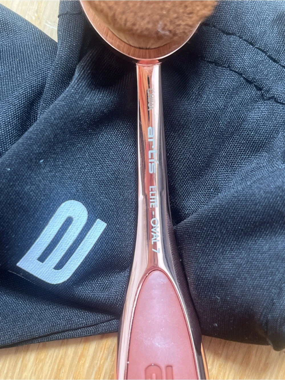 Artis Elite Oval 7 Brush - Rose Gold
